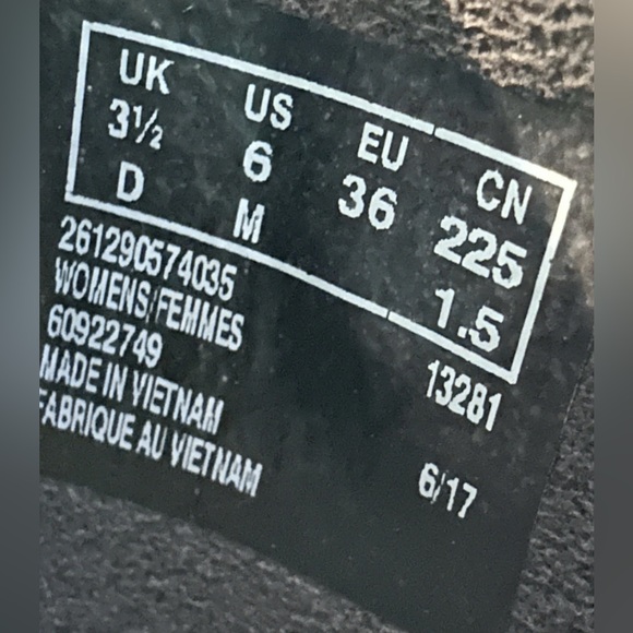 Clarks Women's Tamitha Daisy Shoe Black Leather Suede Size 6 - Picture 7 of 7